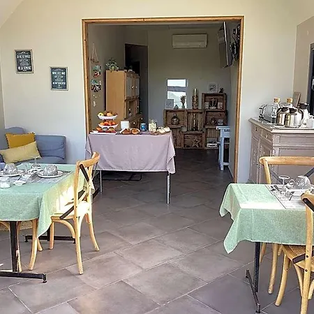 Bed & Breakfast Chez Mary Elise 3*